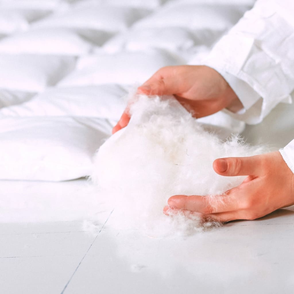 Vienvietīga sega un spilvens ar zoss dūnu un spalvu pildījumu